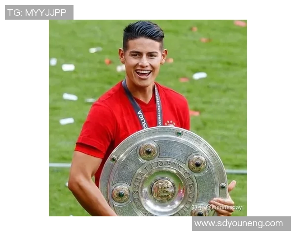 揭秘哪位足球明星因腰突而影响职业生涯的表现与成就 揭秘哪位足球明星因腰突而影响职业生涯的表现与成就